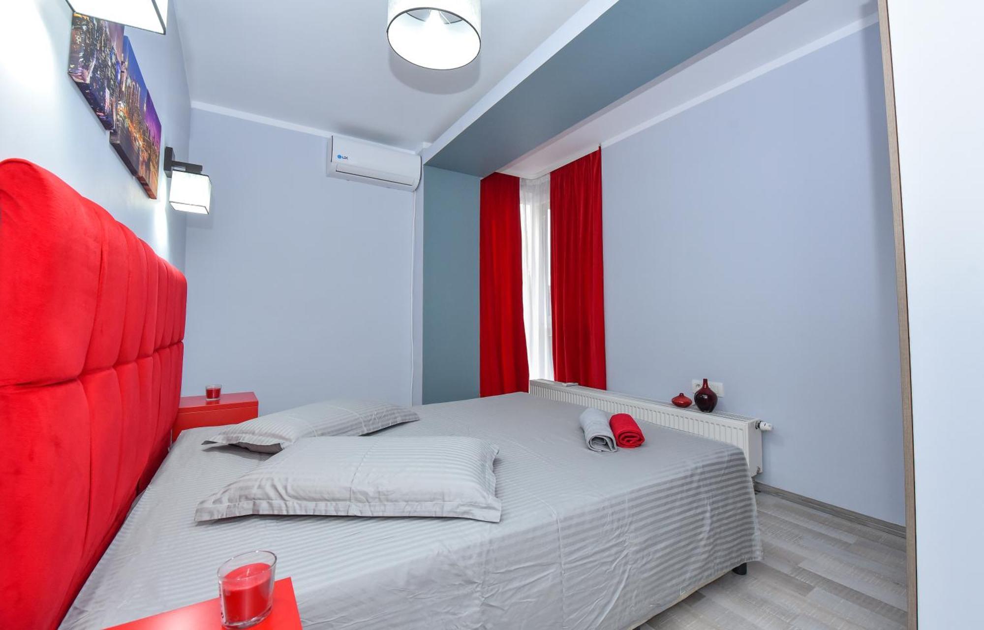 Dracula Adventure Tours Accommodation Bucharest Exterior photo