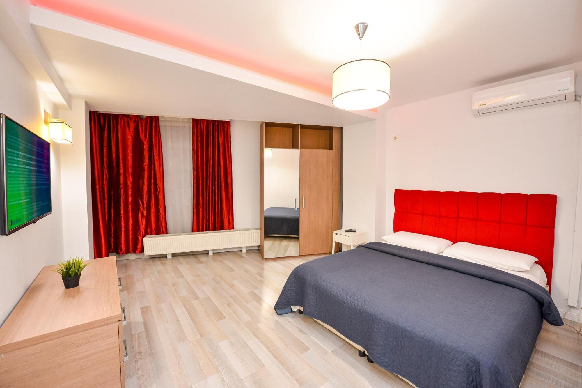 Dracula Adventure Tours Accommodation Bucharest Exterior photo
