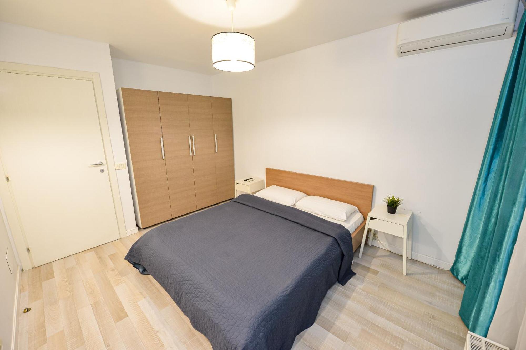Dracula Adventure Tours Accommodation Bucharest Exterior photo