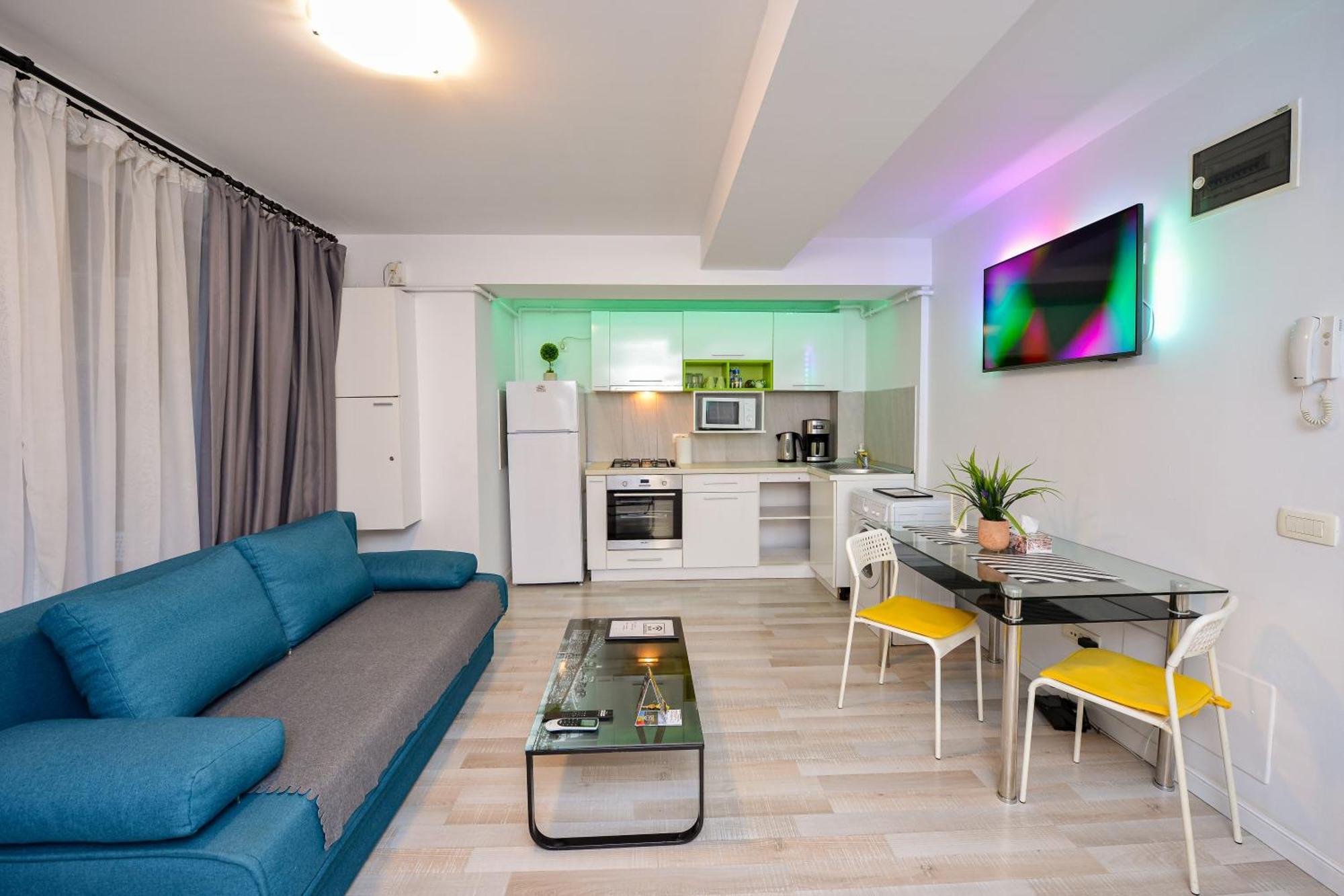 Dracula Adventure Tours Accommodation Bucharest Exterior photo